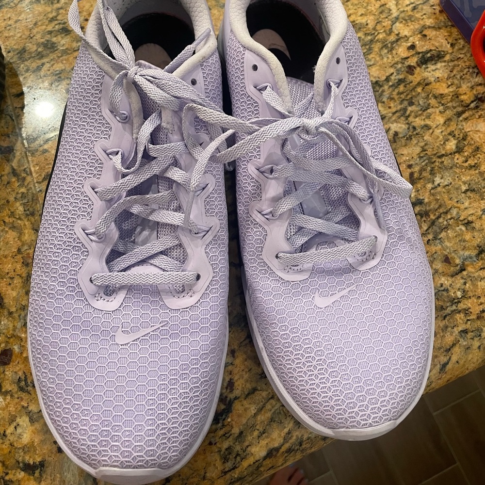 Lavender metcon 5 size 11
